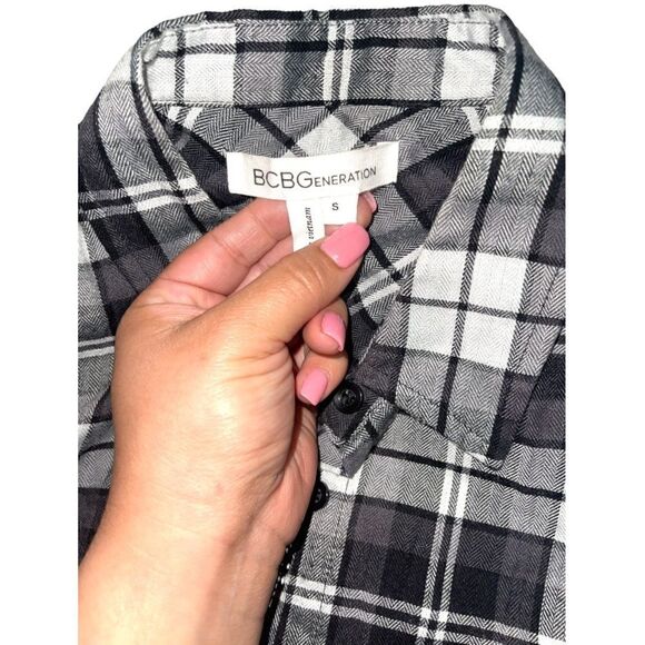BCBG plaid button up top - Picture 2 of 2